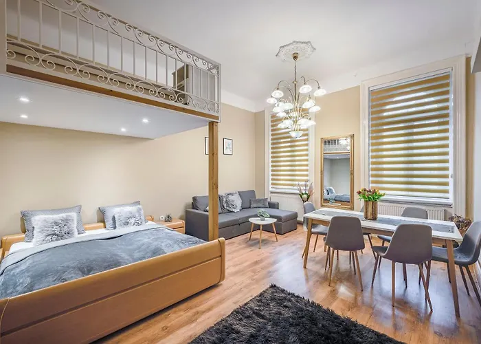 Corvin By Nw * Budapest