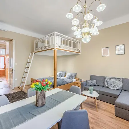 Corvin By Nw Apartmán